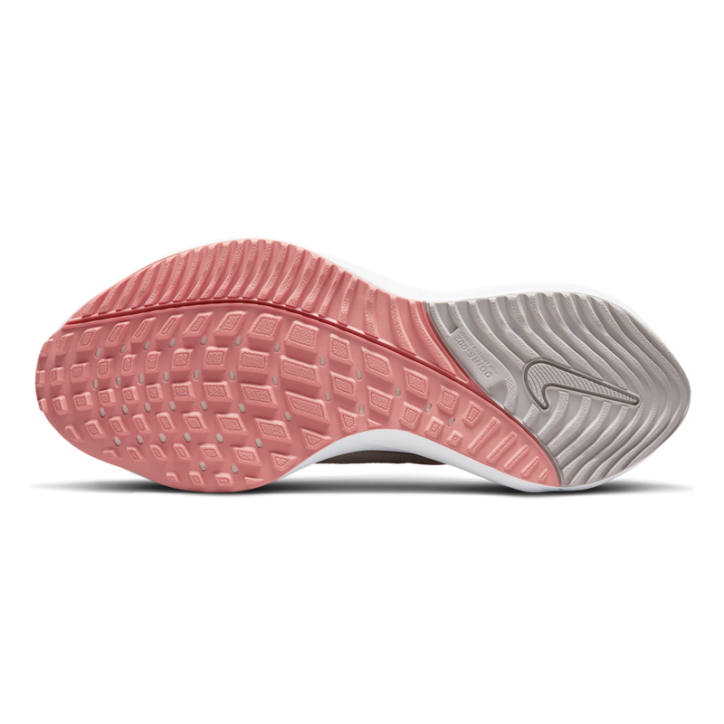 Air Zoom Vomero 16