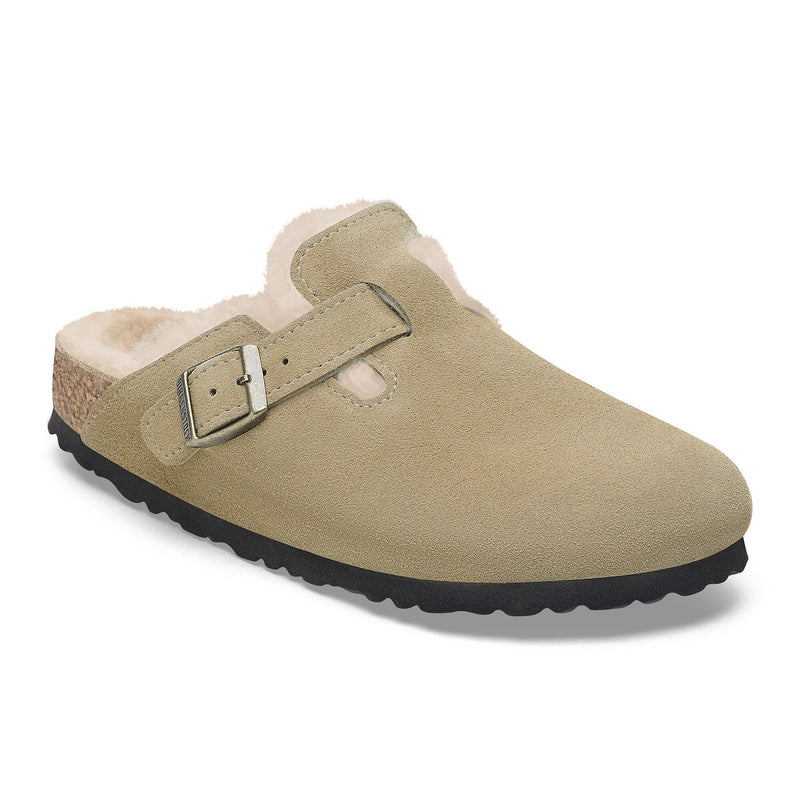 Women's Birkenstock Boston Shearling Regular in Taupe/ Sandcastle. Sku: 1028289