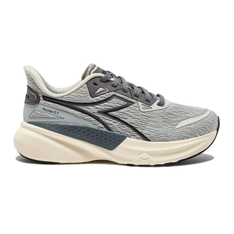 Diadora Nucleo 2