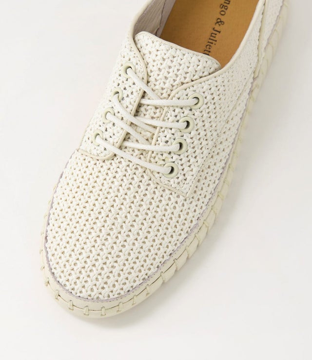 Women's Django & Juliette Hamburg in Nougat Raffia. Sku: DJ20267NDR3O