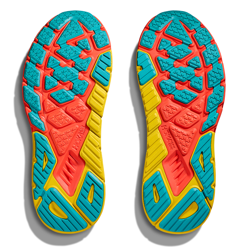 Hoka Arahi 6 - Black - Flame