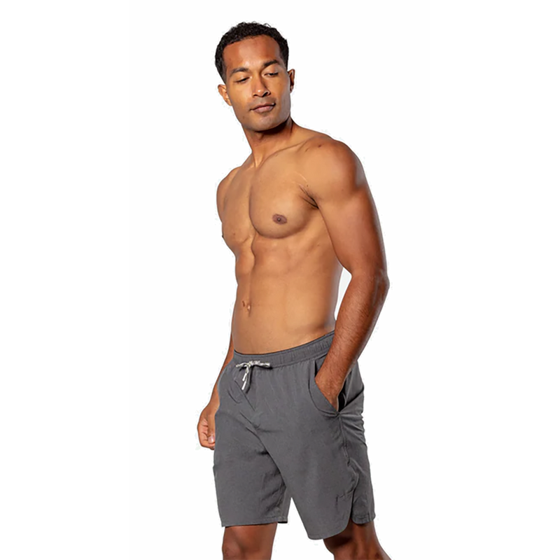 Nathan Essential 9" Unlined Short