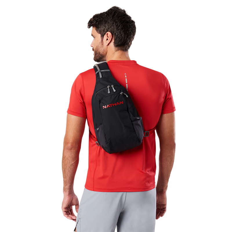 Nathan Run Sling 8L