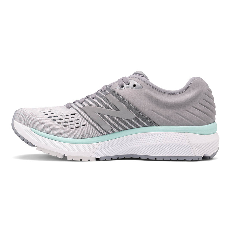 New Balance 860 V10