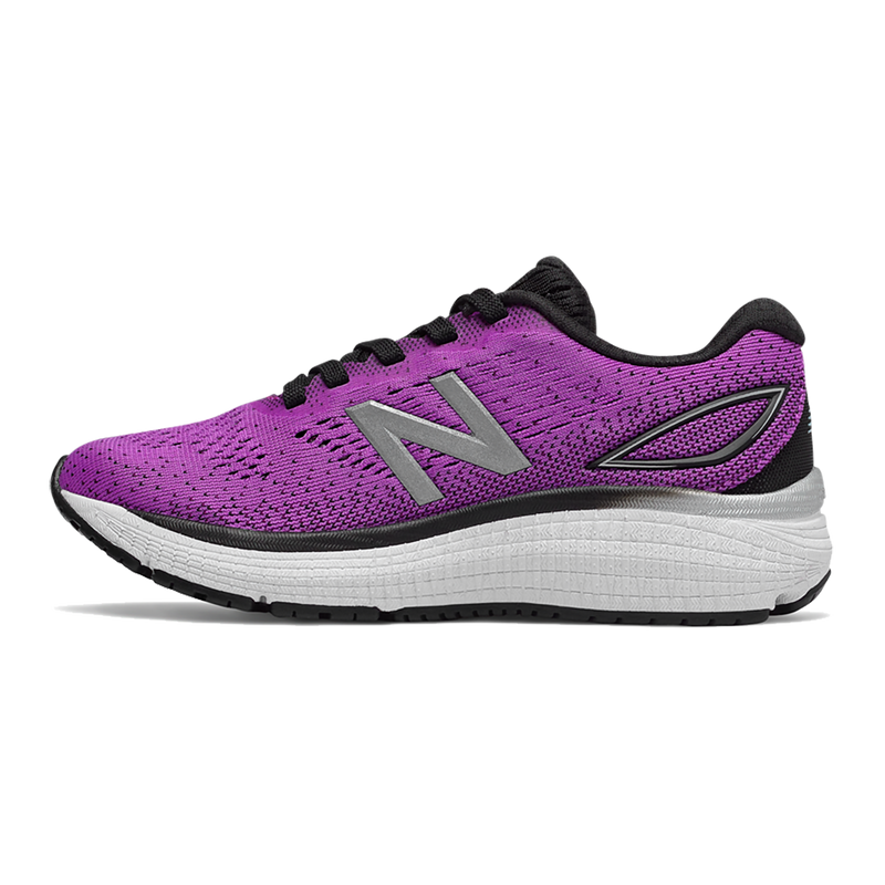 New Balance 880 V9
