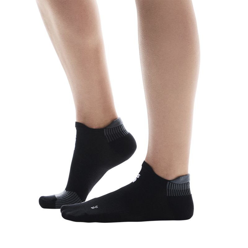 ON Performance Run Sock Low
