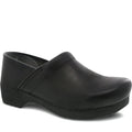 Quarter turn Men's Dansko Footwear style name Xp 2.0 Men in color Black Nubuck. Sku: 3951320202